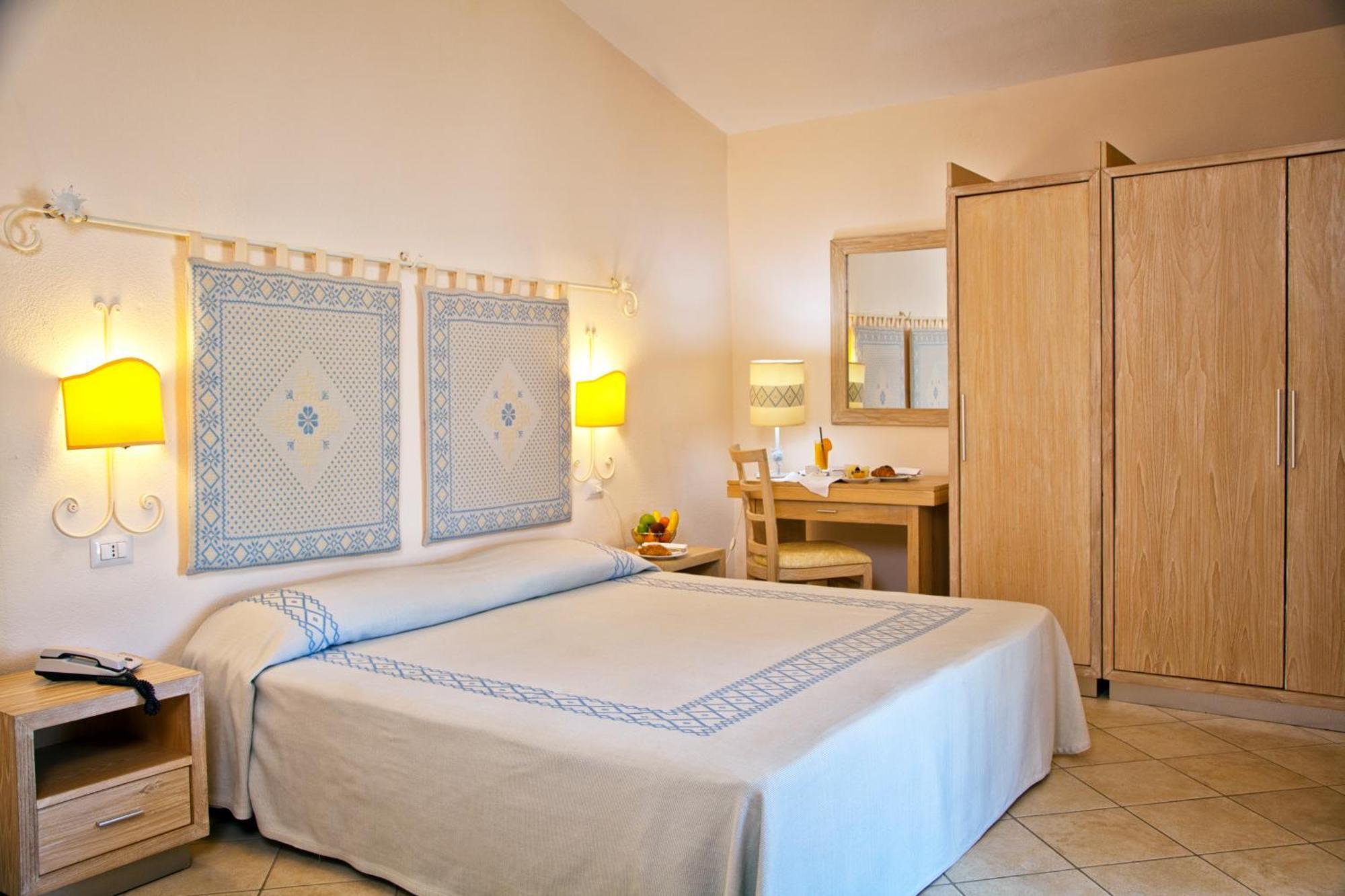 Hotel Futura Club Cala Fiorita Agrustos Exteriér fotografie